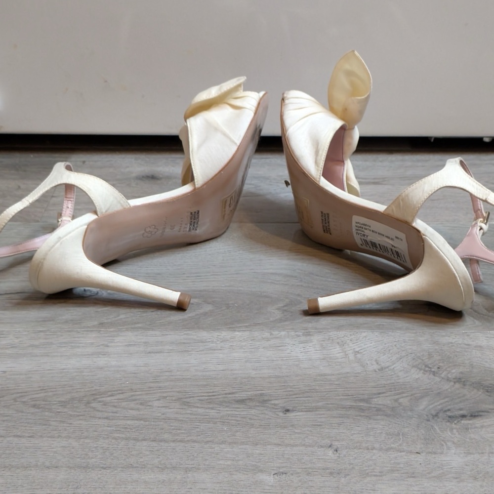 TED Baker Heevia Moire Satin Bow Heeled Sandals Sz 39/US9 - Picture 5 of 8